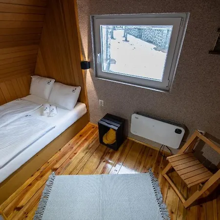 Nirvana Cudesni Bor *